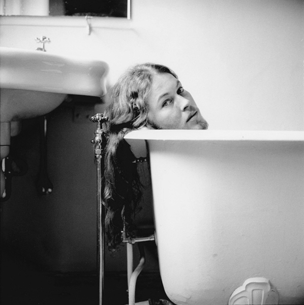 http://www.joedilworth.com/files/gimgs/11_2andrew-jones-hyeres-france-2000.jpg