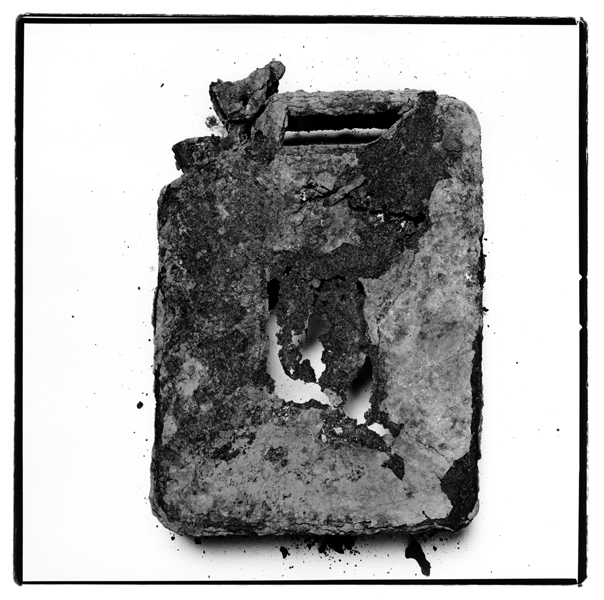 http://www.joedilworth.com/files/gimgs/28_negative-space-600dpi.jpg