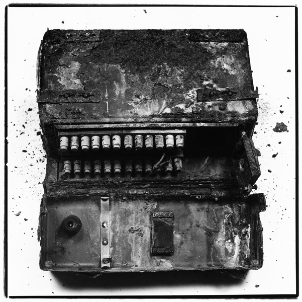 http://www.joedilworth.com/files/gimgs/28_negative-space14.jpg