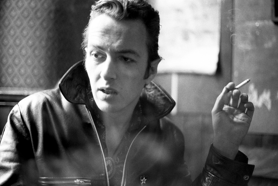 http://www.joedilworth.com/files/gimgs/5_joestrummer388.jpg