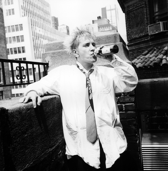 http://www.joedilworth.com/files/gimgs/5_john-lydon-new-york0589.jpg